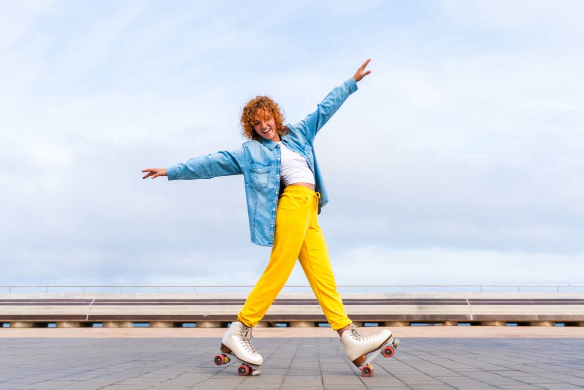 featured image for 8 essential items for new roller skaters